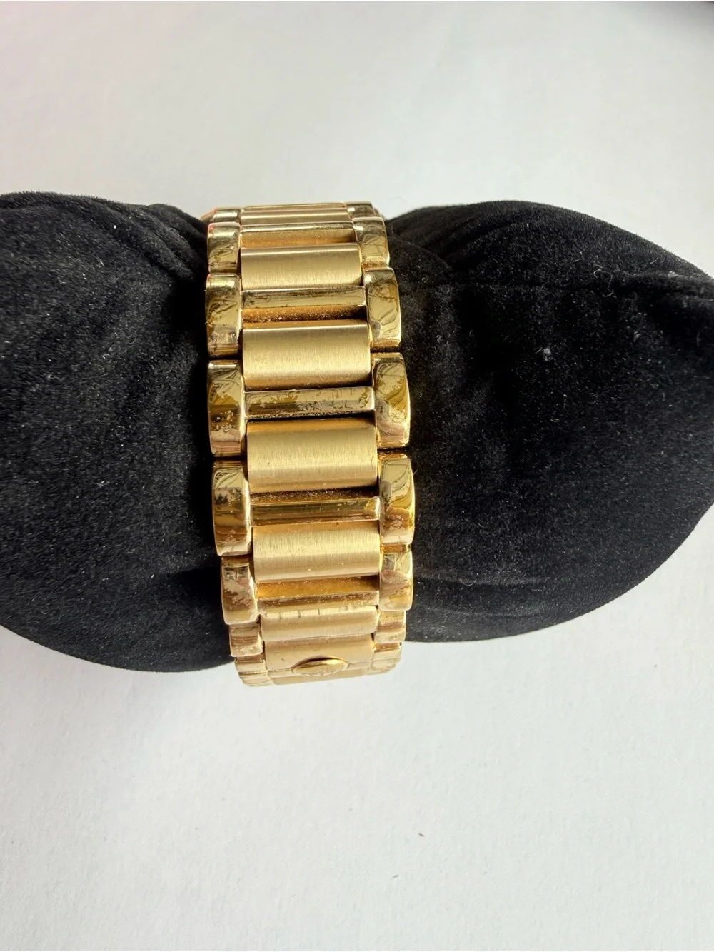 Juicy Couture Gold-Tone Crystal Accent Women's Bracelet Watch with Charm